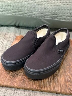 Vans Kids Classic Slip-On Sneakers - Black